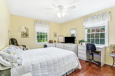 22 Locksley Lane Bedford Hills NY 10507