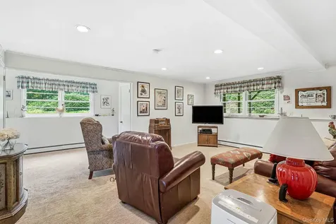 22 Locksley Lane Bedford Hills NY 10507