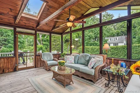 22 Locksley Lane Bedford Hills NY 10507