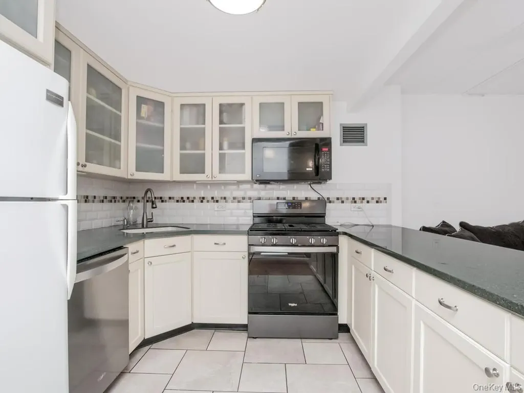 777 N Macquesten Parkway Mount Vernon NY 10552