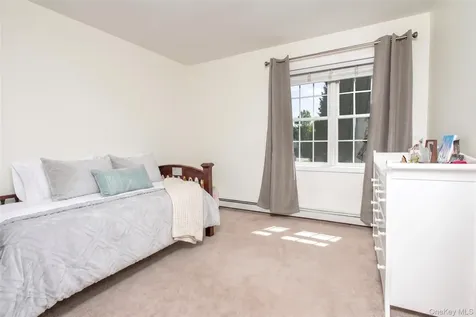 18 Barrett Place Beacon NY 12508