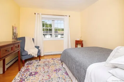18 Barrett Place Beacon NY 12508