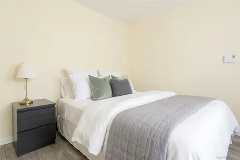 18 Barrett Place Beacon NY 12508