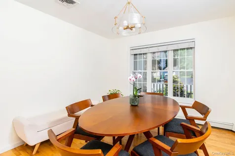 18 Barrett Place Beacon NY 12508