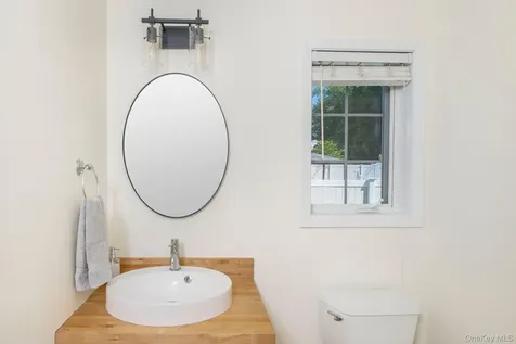 18 Barrett Place Beacon NY 12508