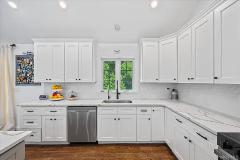 103 Teakettle Spout Road Mahopac NY 10541