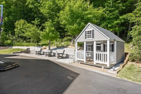 103 Teakettle Spout Road Mahopac NY 10541