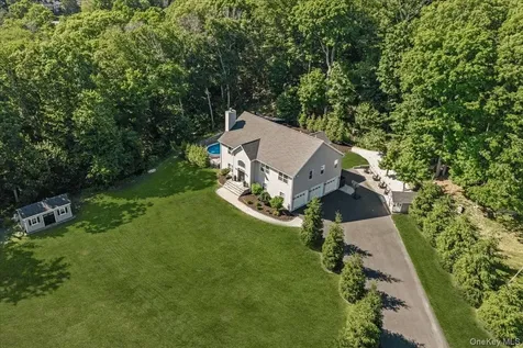 103 Teakettle Spout Road Mahopac NY 10541