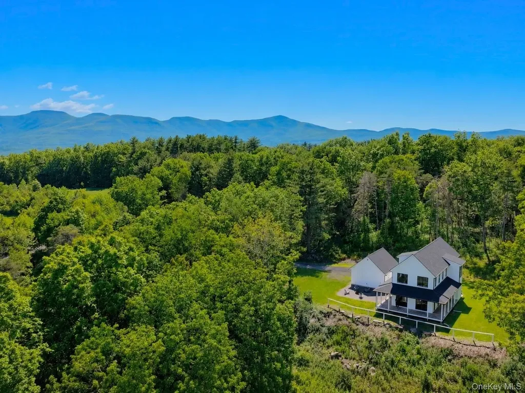 720 Sunny Hill Road Greenville NY 12083