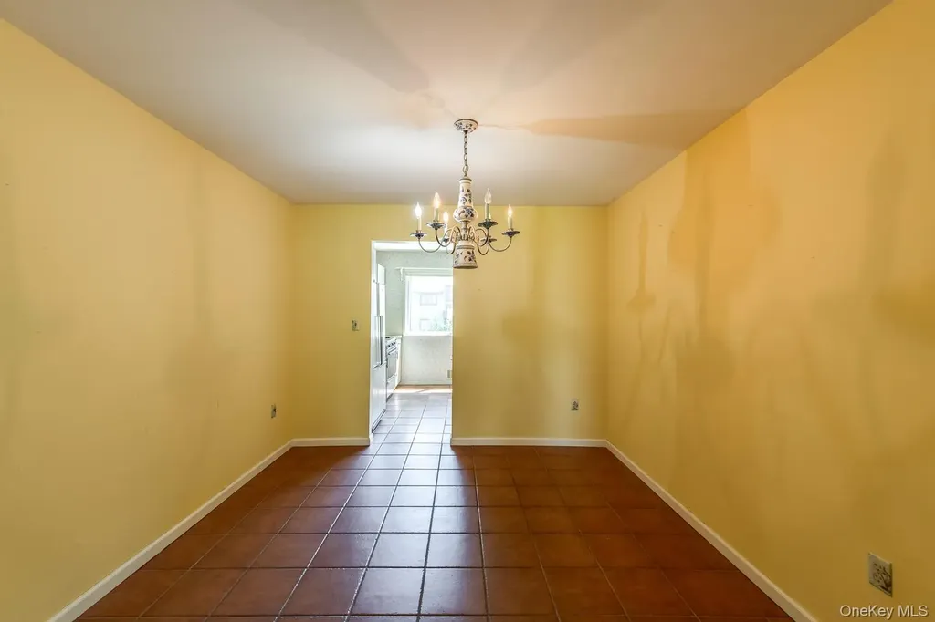 8 Knightsbridge Poughkeepsie NY 12603