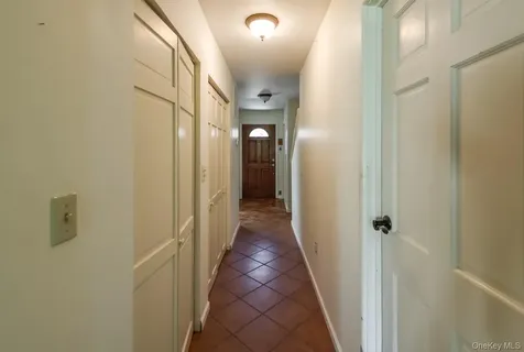 8 Knightsbridge Poughkeepsie NY 12603