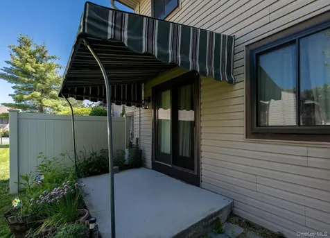8 Knightsbridge Poughkeepsie NY 12603