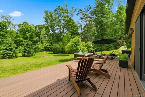 44 Woodlands Trail Clinton Corners NY 12514