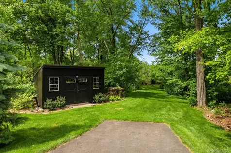 44 Woodlands Trail Clinton Corners NY 12514