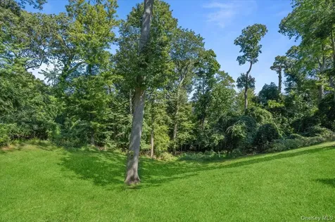 5 Coon Hollow Road Lloyd Harbor NY 11743