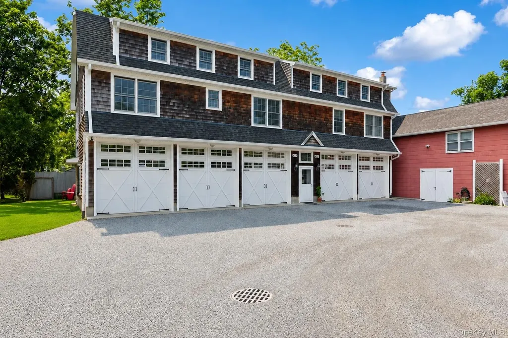 415 1st Street Greenport NY 11944