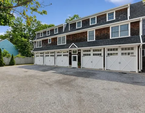 415 1st Street Greenport NY 11944