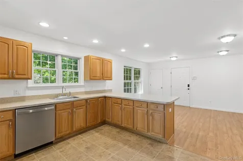 415 1st Street Greenport NY 11944