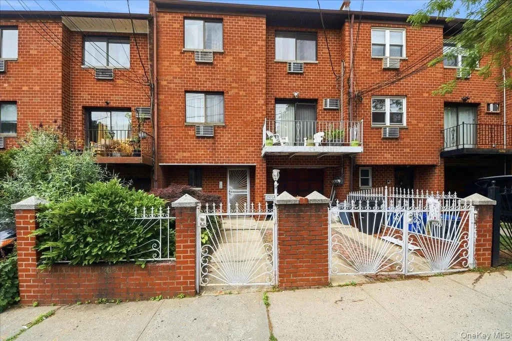 2975 Edson Avenue Bronx NY 10469