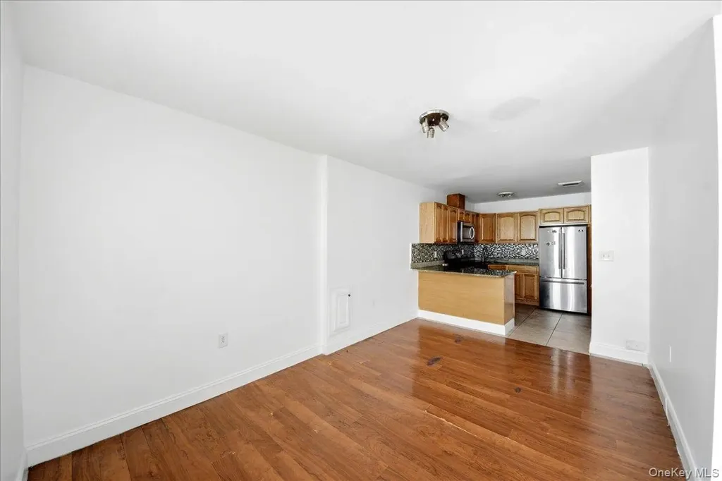2975 Edson Avenue Bronx NY 10469