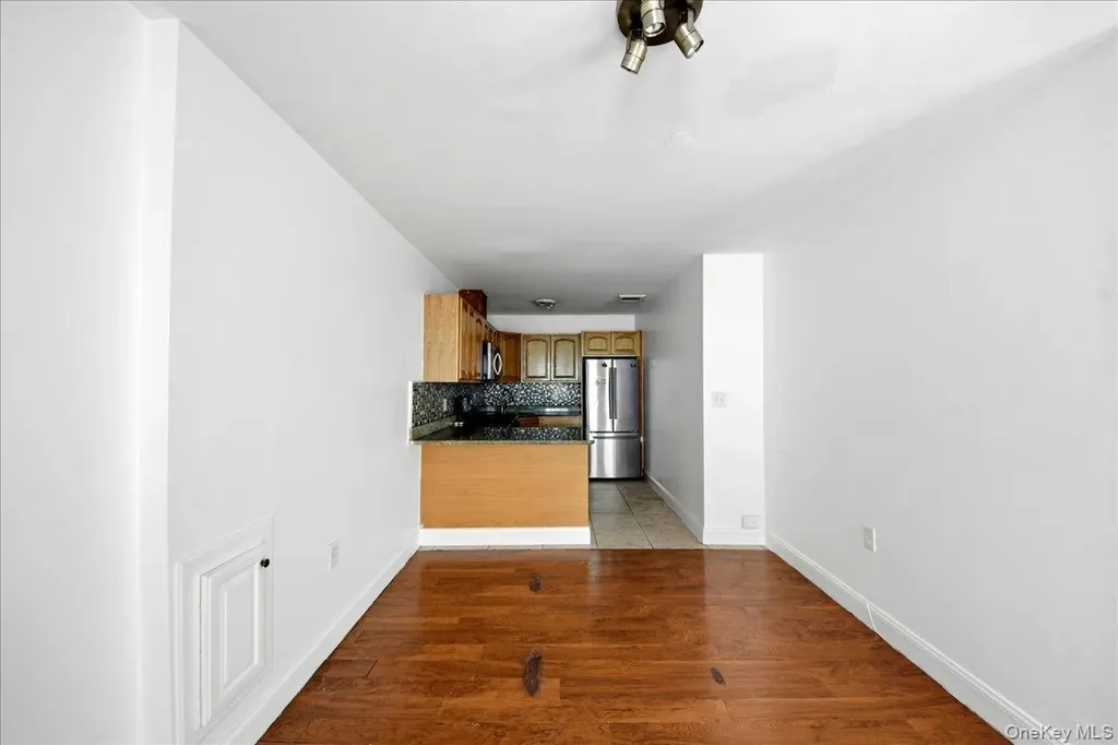 2975 Edson Avenue Bronx NY 10469