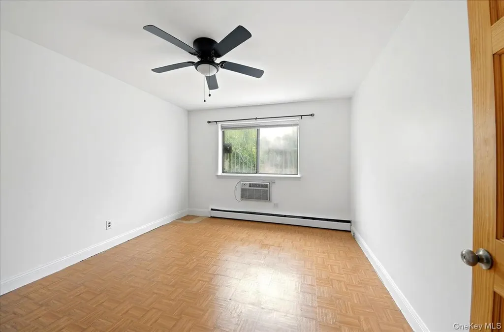 2975 Edson Avenue Bronx NY 10469