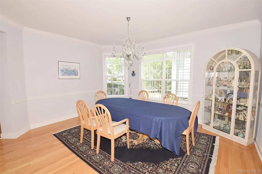 56 Foxglove Row Aquebogue NY 11901