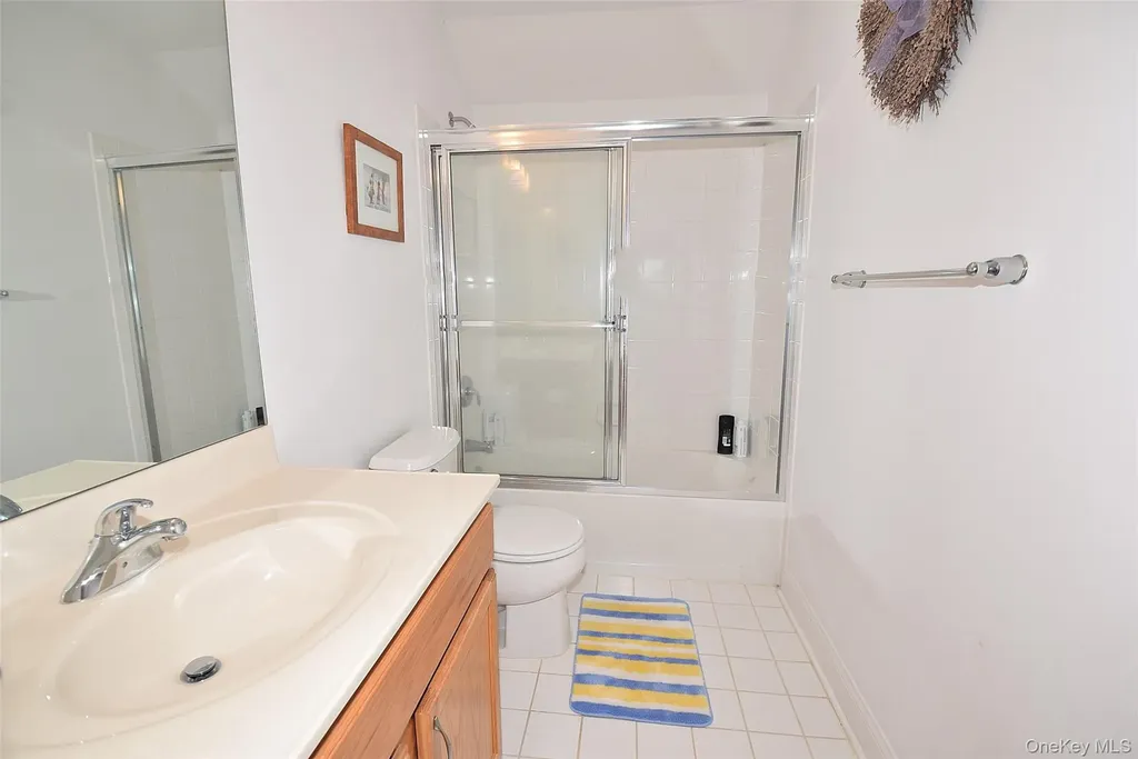 56 Foxglove Row Aquebogue NY 11901