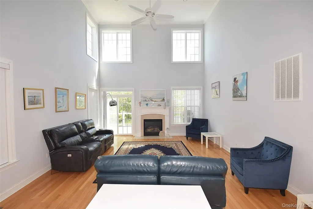 56 Foxglove Row Aquebogue NY 11901
