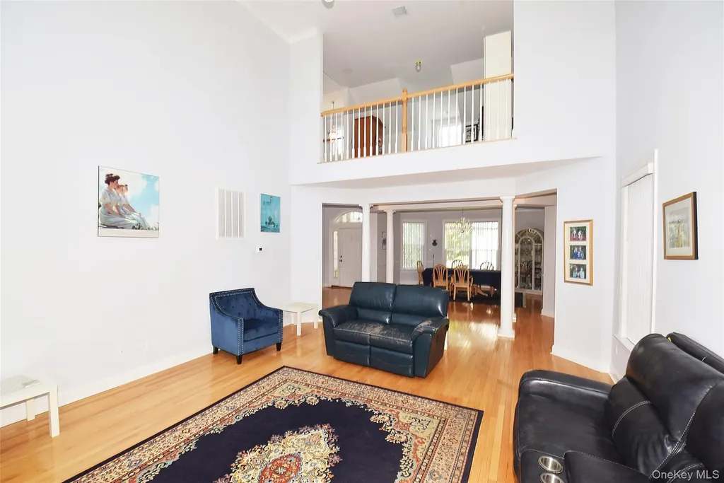56 Foxglove Row Aquebogue NY 11901
