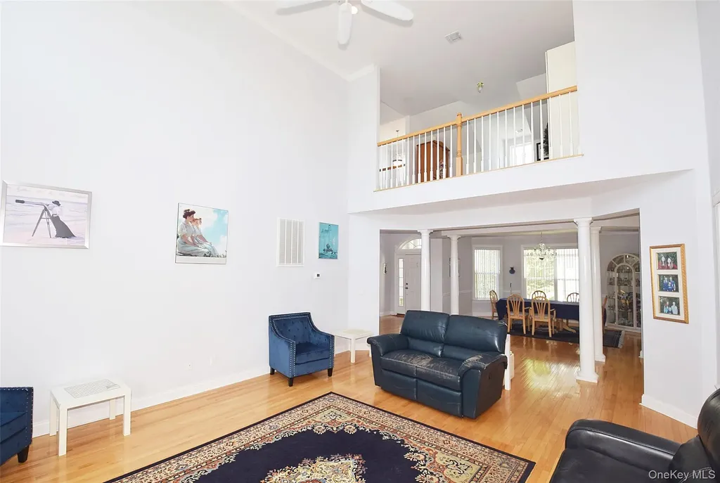 56 Foxglove Row Aquebogue NY 11901
