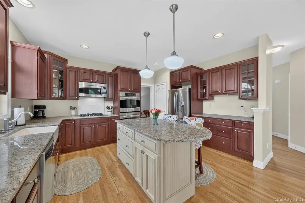 12 Brewster Court Washingtonville NY 10992