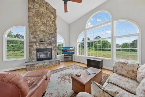 12 Brewster Court Washingtonville NY 10992