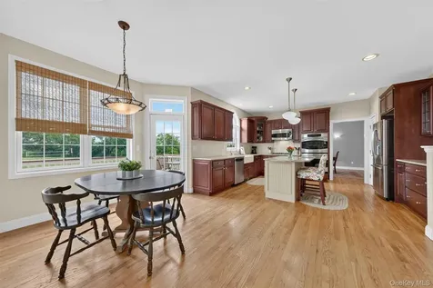 12 Brewster Court Washingtonville NY 10992