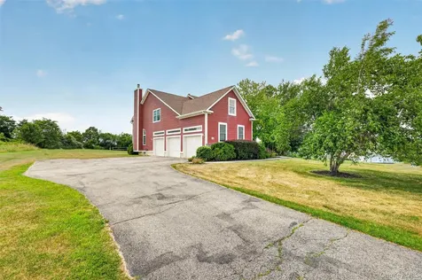 12 Brewster Court Washingtonville NY 10992