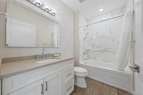 52102 Beech Tree Lane Plainview NY 11803