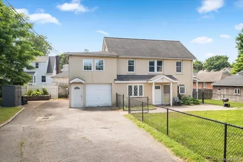85 Bleloch Avenue Peekskill NY 10566
