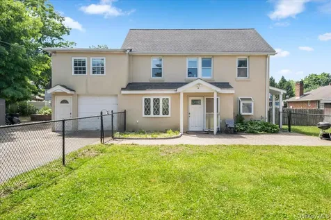 85 Bleloch Avenue Peekskill NY 10566