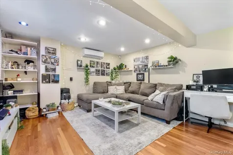 85 Bleloch Avenue Peekskill NY 10566
