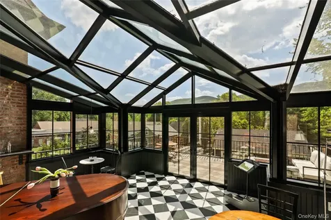 33 Davis Street Beacon NY 12508