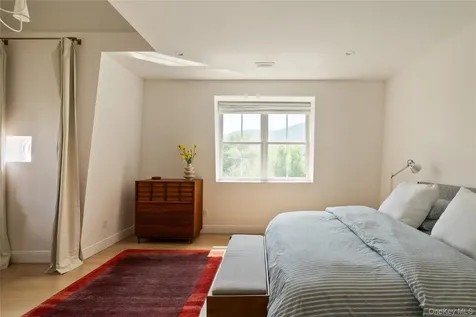 33 Davis Street Beacon NY 12508