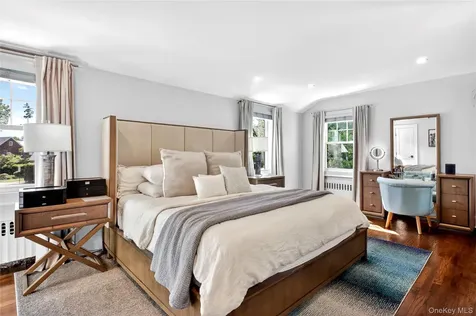 7 Merillon Avenue Garden City NY 11530