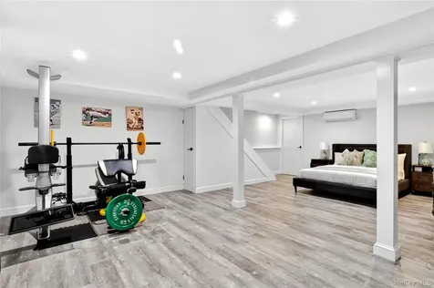 7 Merillon Avenue Garden City NY 11530