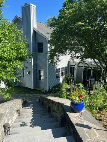 9 Mystic Glen Place Fishkill NY 12524