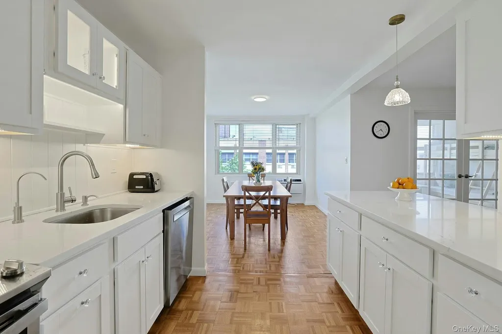 12 Old Mamaroneck Road White Plains NY 10605