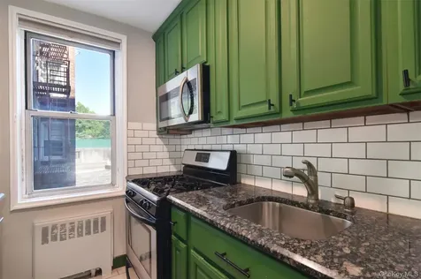 1111 Midland Avenue Bronxville NY 10708