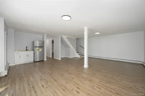 18 Cream Street Hyde Park NY 12538