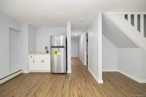 18 Cream Street Hyde Park NY 12538