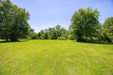 18 Cream Street Hyde Park NY 12538