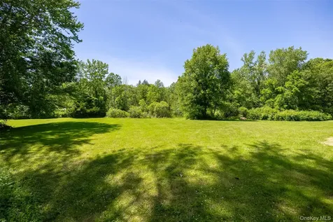 18 Cream Street Hyde Park NY 12538